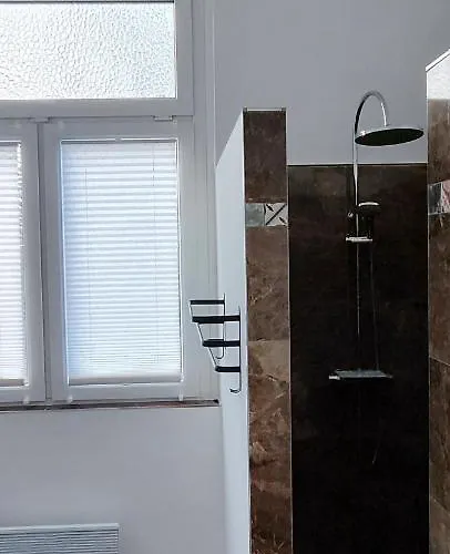 Modernes Wohnen Am * שוורין